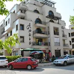 Amara Sunny Aparthotel 3*