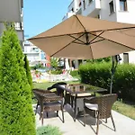 Ξενοδοχείο με διαμερίσματα Amara Sunny