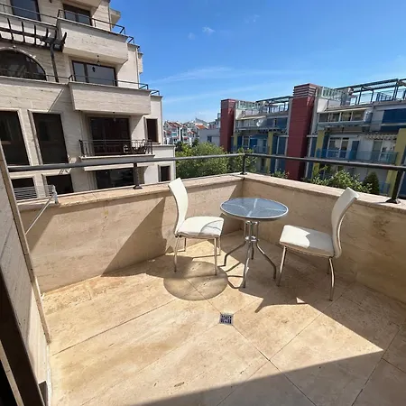 Amara Sunny Hotel apartamentowy