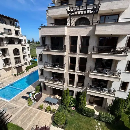 Hotel apartamentowy Amara Sunny 3*