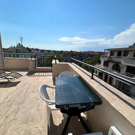 Amara Sunny Aparthotel