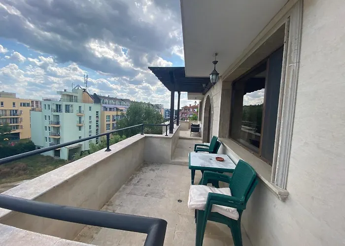 Amara Sunny Aparthotel