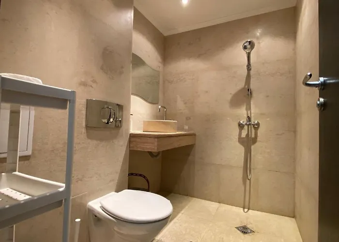 Amara Sunny Aparthotel