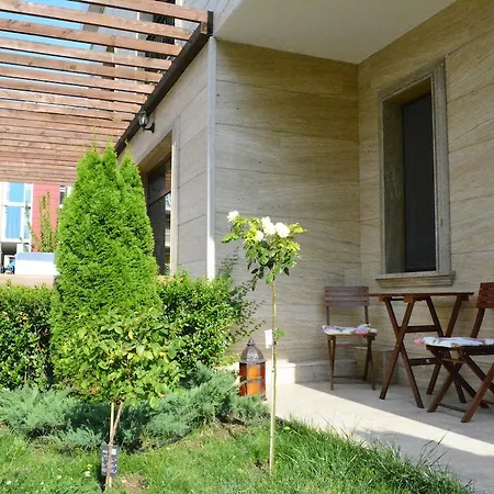 Amara Sunny Aparthotel