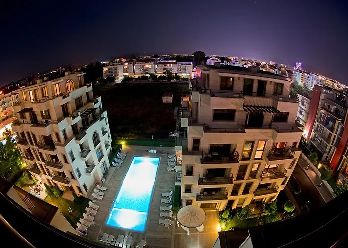 Apartmanhotel Amara Sunny 3*