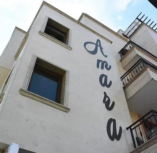 Amara Sunny Napospart