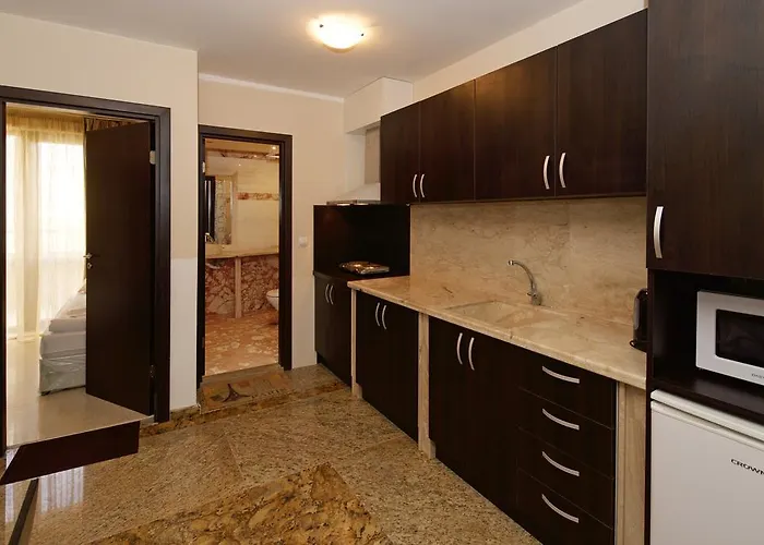 Apartmanhotel Amara Sunny 3*